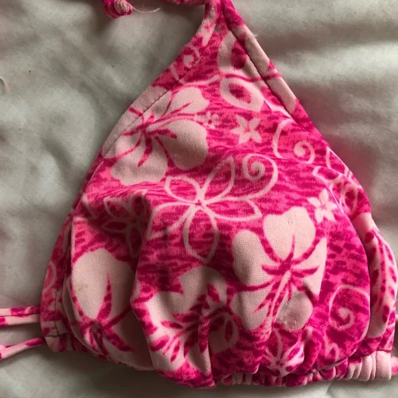 Sizzle Beach Pink Hawaiian Print Bikini Top - Picture 2 of 9